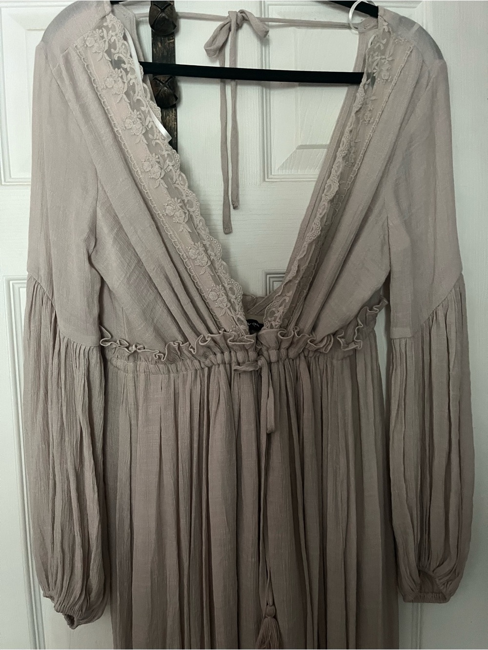 Aakaa Neutral Ruffle-Trim Maxi Dress - Picture 4 of 4